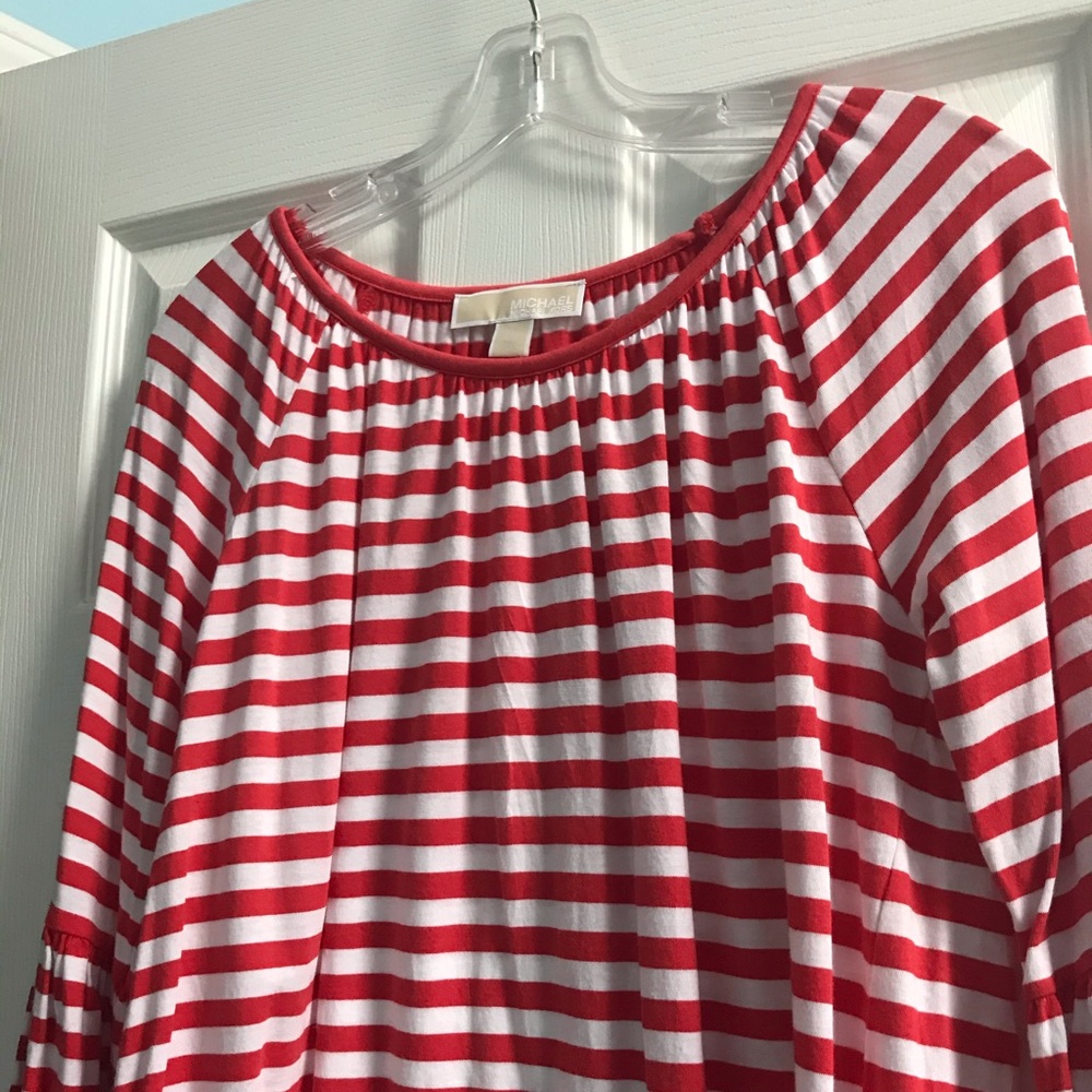 Michael Kors Adorable striped top!